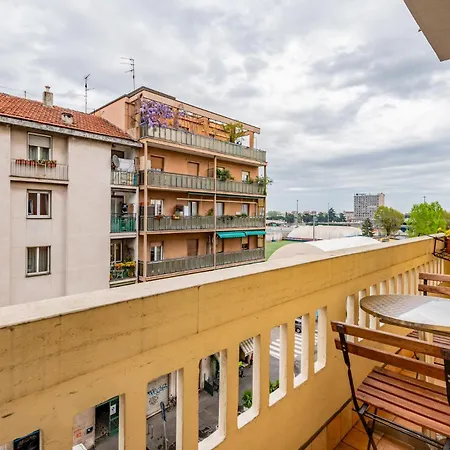 Apartamento Comfortable One Bedroom 3 Pax Wifi Milão